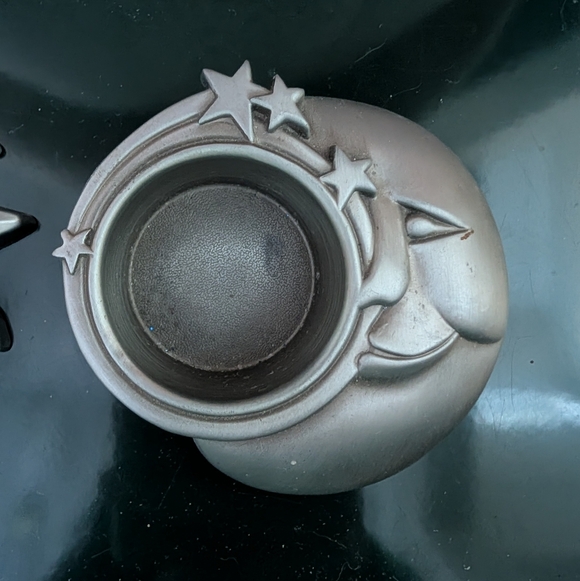 Metal Moon and Sun Tea Light Holders - Picture 2 of 4